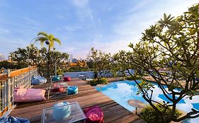 The Frangipani Royal Palace Hotel