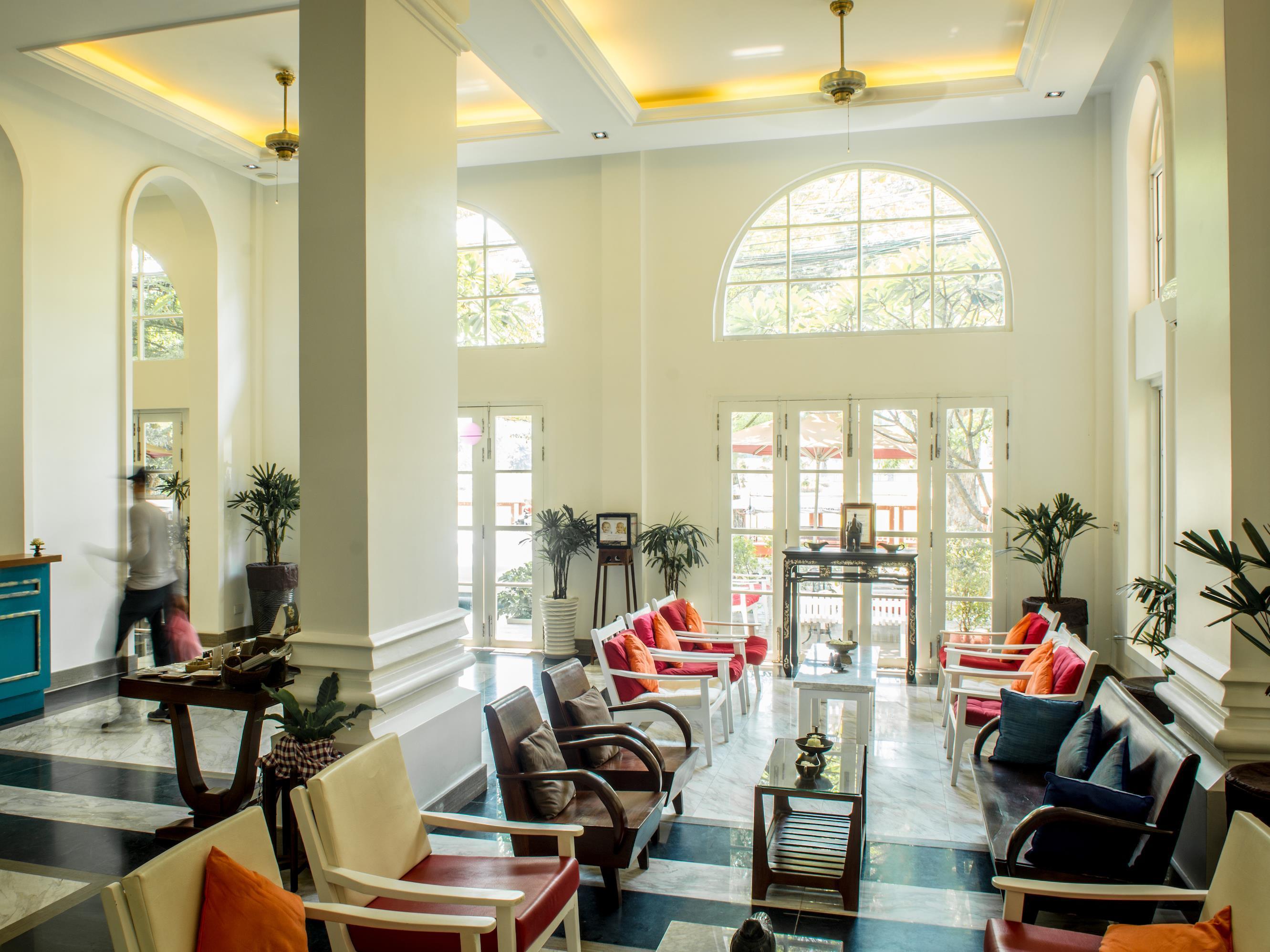 The Frangipani Royal Palace Hotel Phnom Penh Exterior photo