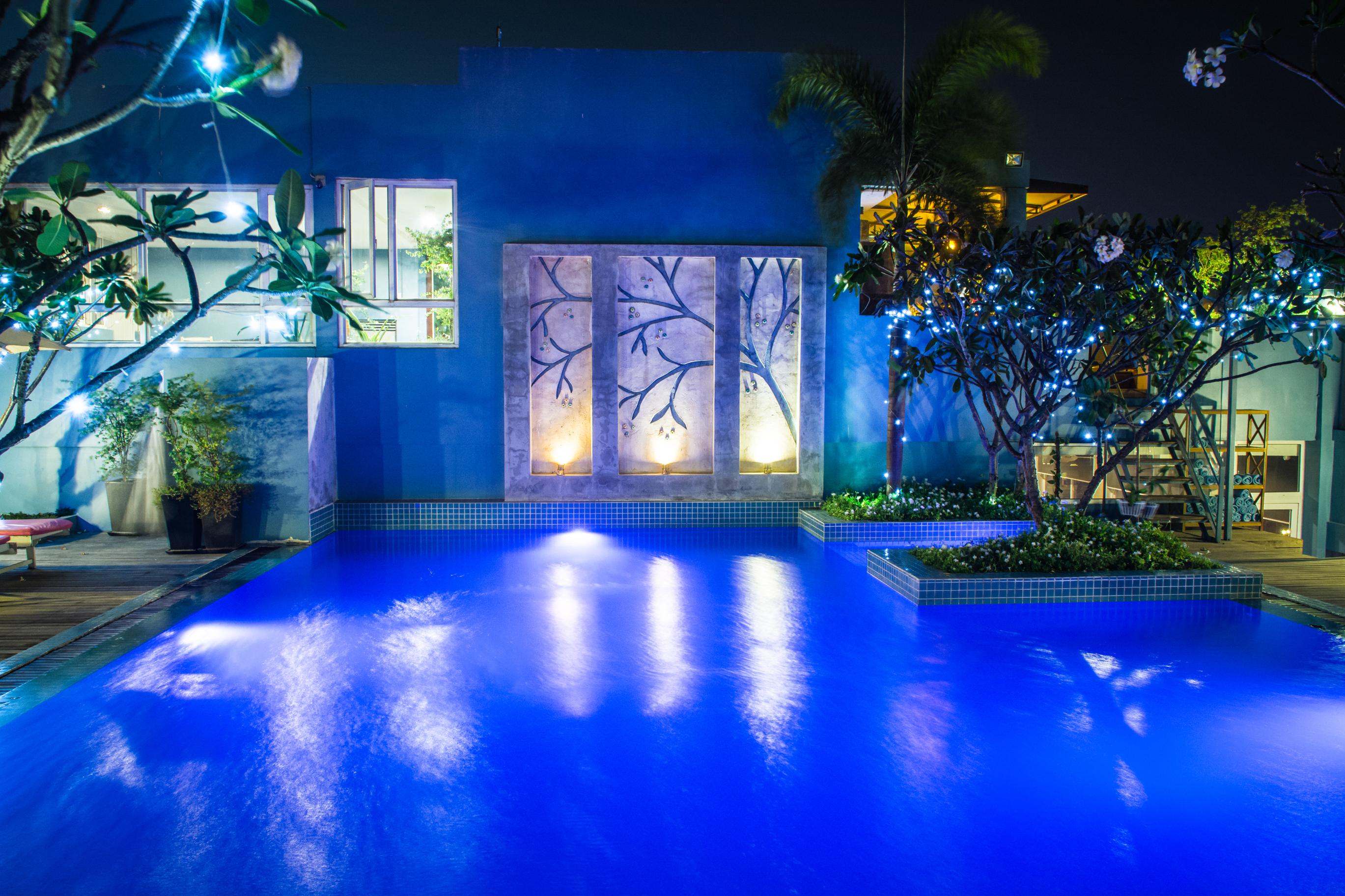 The Frangipani Royal Palace Hotel Phnom Penh Exterior photo