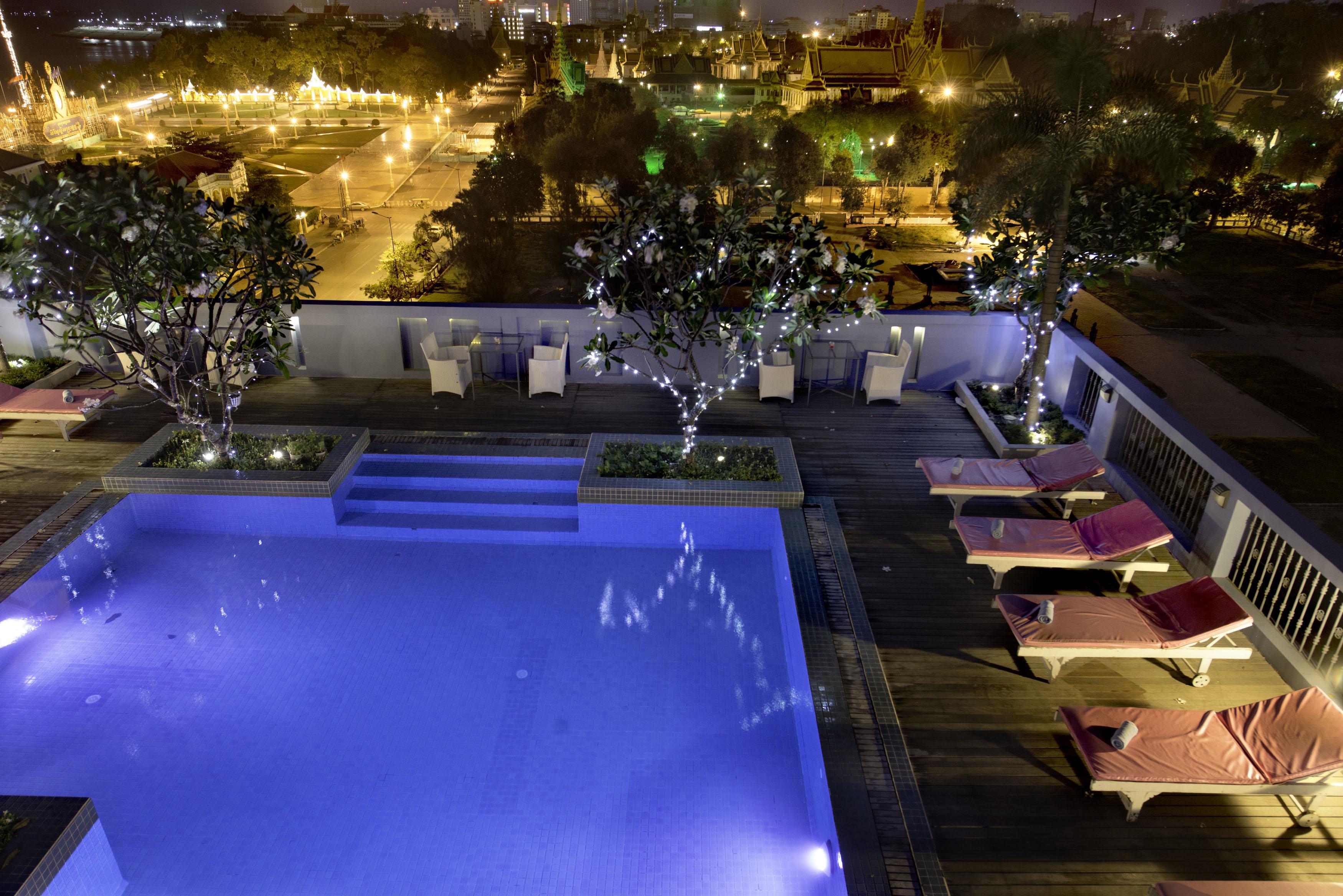 The Frangipani Royal Palace Hotel Phnom Penh Exterior photo